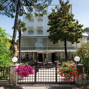 Luna 3* Cervia
