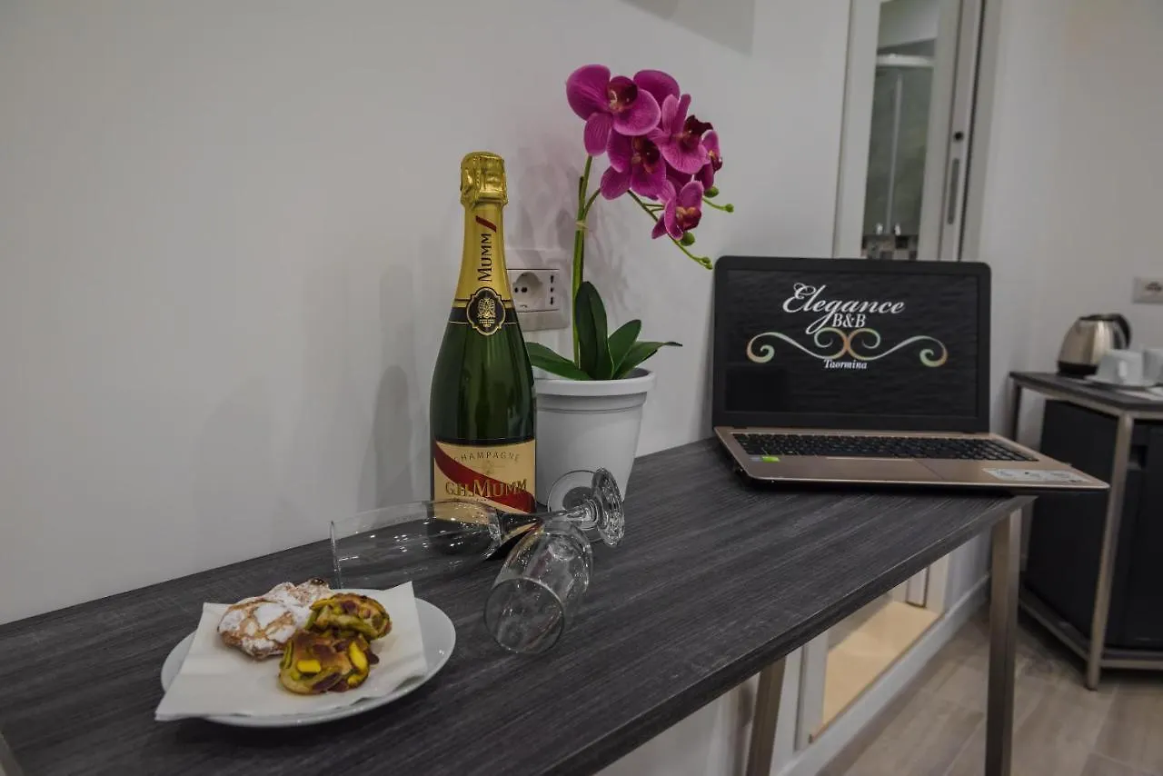 تاورمينا B&B Elegance فندق مبيت وإفطار